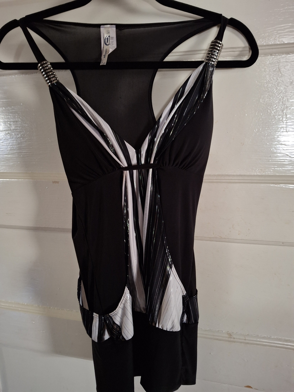Cali & Co Black White Metallic Striped Sleeveless Party Top Small CFD138